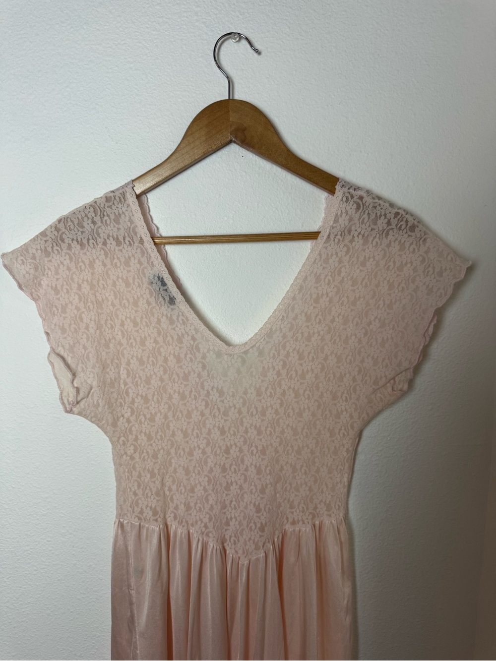 Vintage Blush Lace-Trim Satin Nightgown - Picture 7 of 8